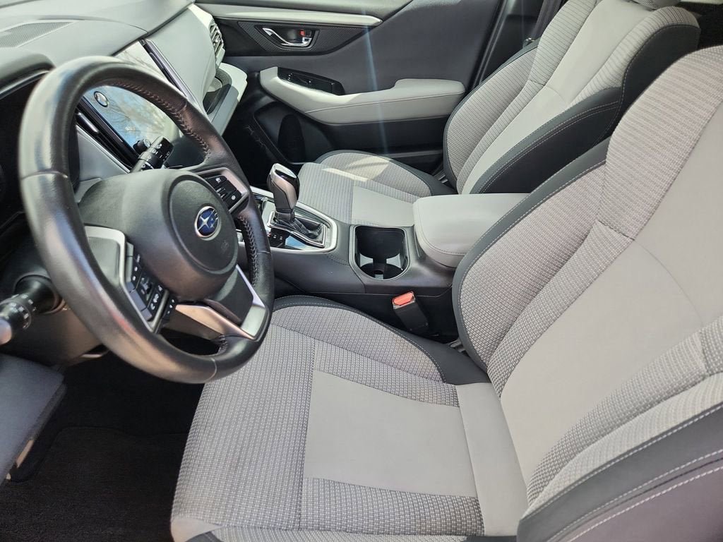 Used 2024 Subaru Outback Premium AWD/4WD image 9