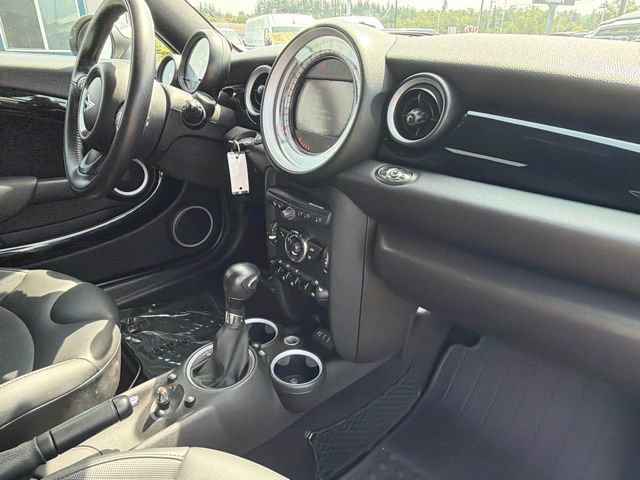 Used 2013 MINI Cooper Roadster FWD image 11