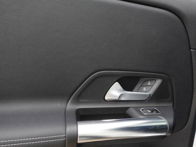 Certified 2022 Mercedes-Benz GLA 250 4MATIC image 17