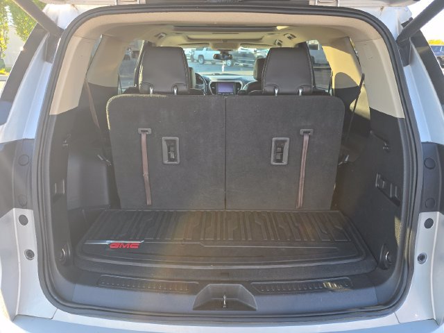 Used 2018 GMC Acadia Denali w/ Technology Package FWD image 18