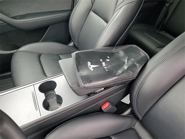 Used 2023 Tesla Model Y Performance image 17