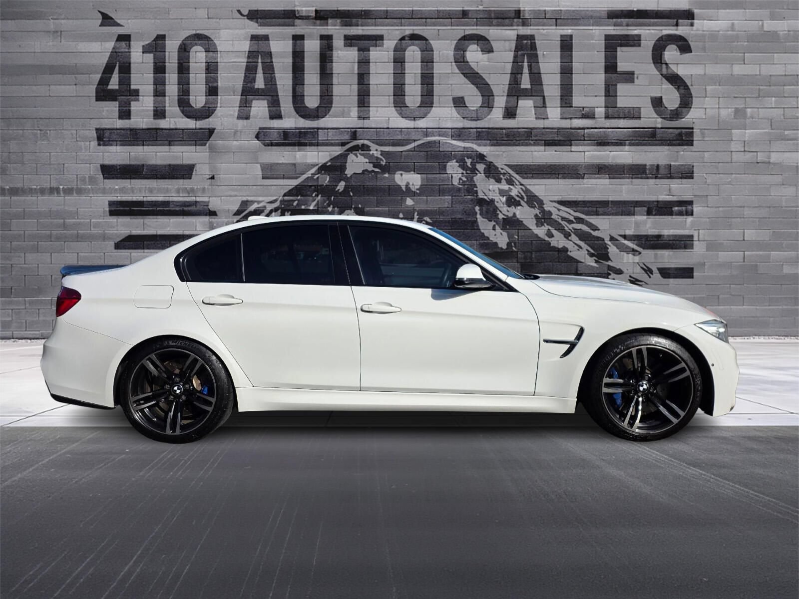 Used 2016 BMW M3 RWD image 2