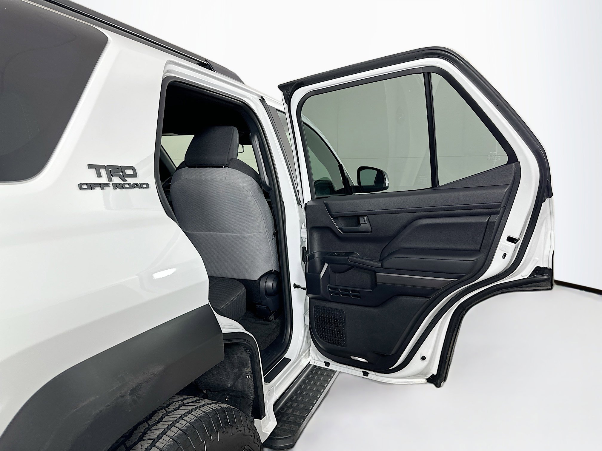 Used 2025 Toyota 4Runner TRD Off-Road image 28