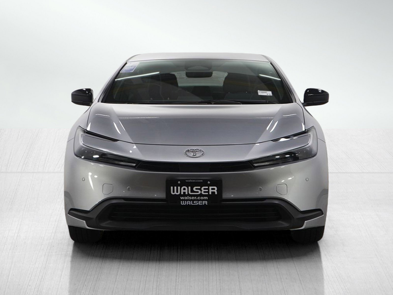 Used 2025 Toyota Prius LE image 8