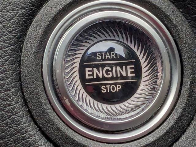 Used 2019 Mercedes-Benz C 300 Sedan image 13