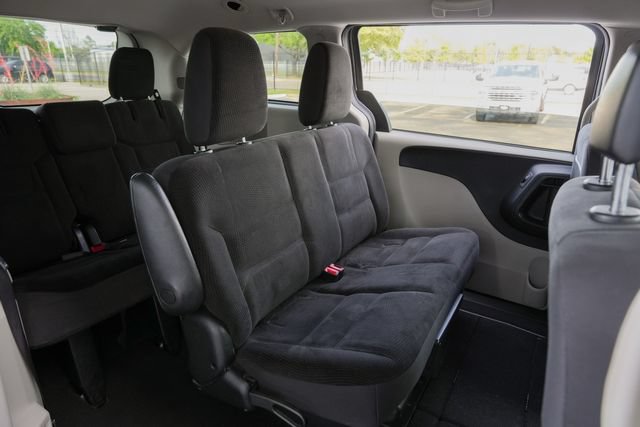 Used 2017 Dodge Grand Caravan SE w/ Power Window Group FWD image 30
