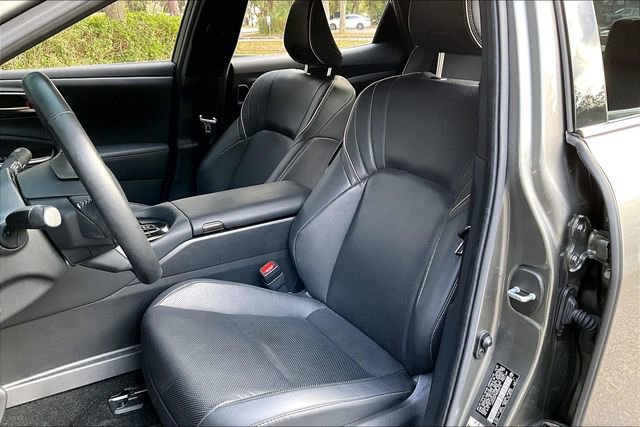 Used 2024 Toyota Crown w/ Advanced Technology Package image 18