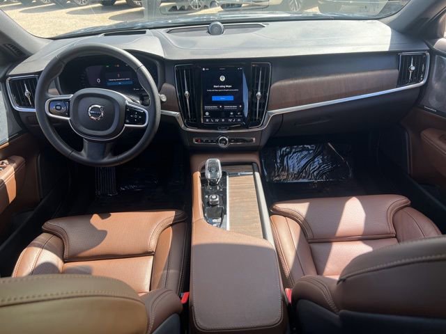 Certified 2025 Volvo V90 B6 Cross Country Ultra AWD/4WD image 22