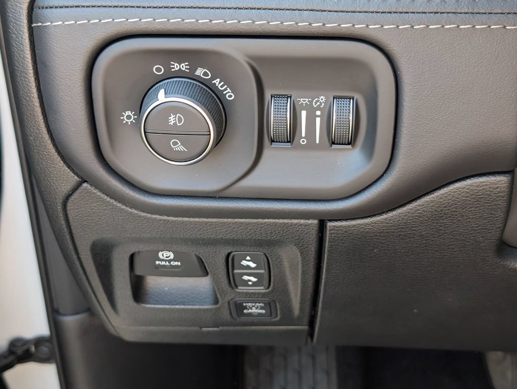 New 2026 RAM 1500 Limited AWD/4WD image 15