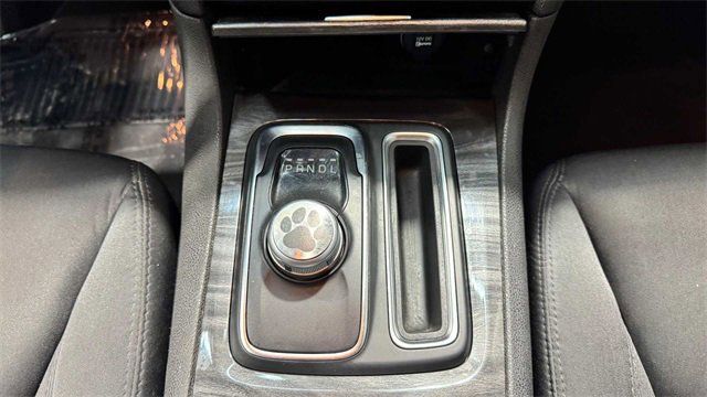 Used 2019 Chrysler 300 Touring w/ Sport Appearance Package image 19