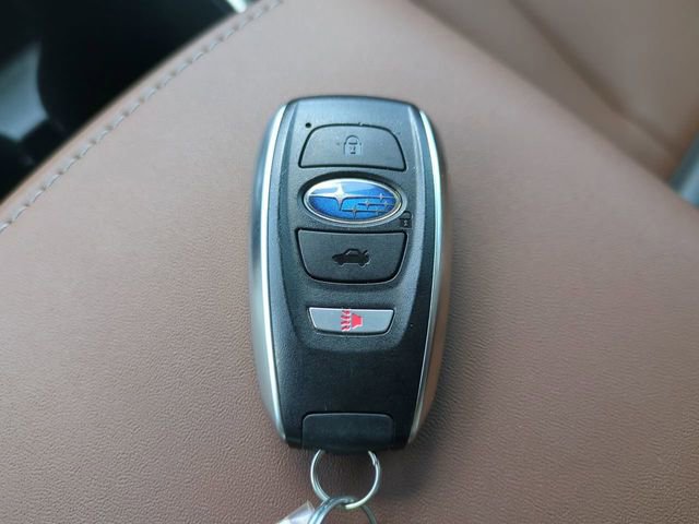 Used 2025 Subaru Outback Touring AWD/4WD image 36