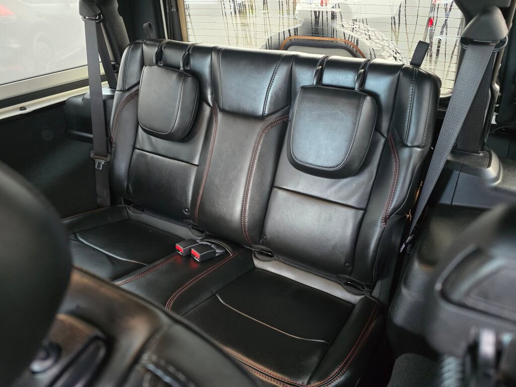 Used 2024 Jeep Wrangler Rubicon image 21