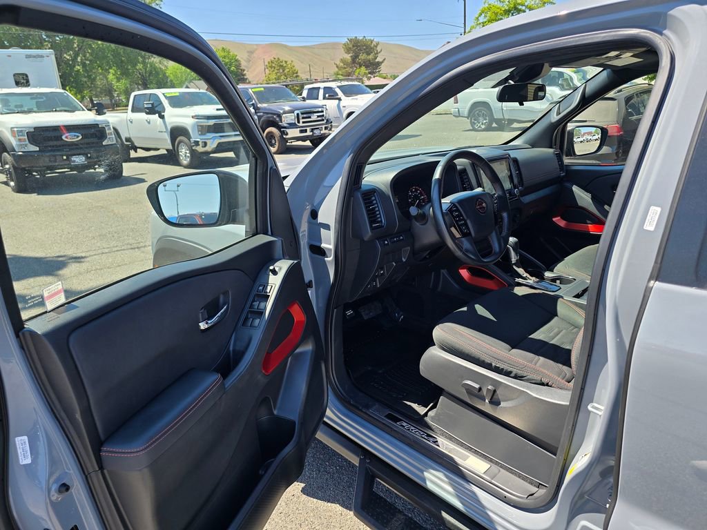 Used 2024 Nissan Frontier PRO-4X w/ Off-Road Protection Package AWD/4WD image 18