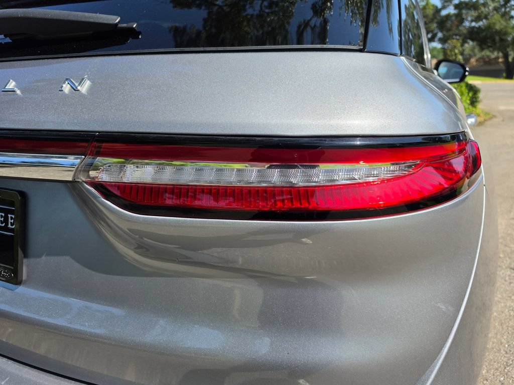 Used 2021 Lincoln Corsair FWD image 13