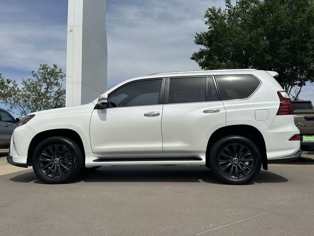 Used 2022 Lexus GX 460 Luxury w/ Sport Design Package image 2