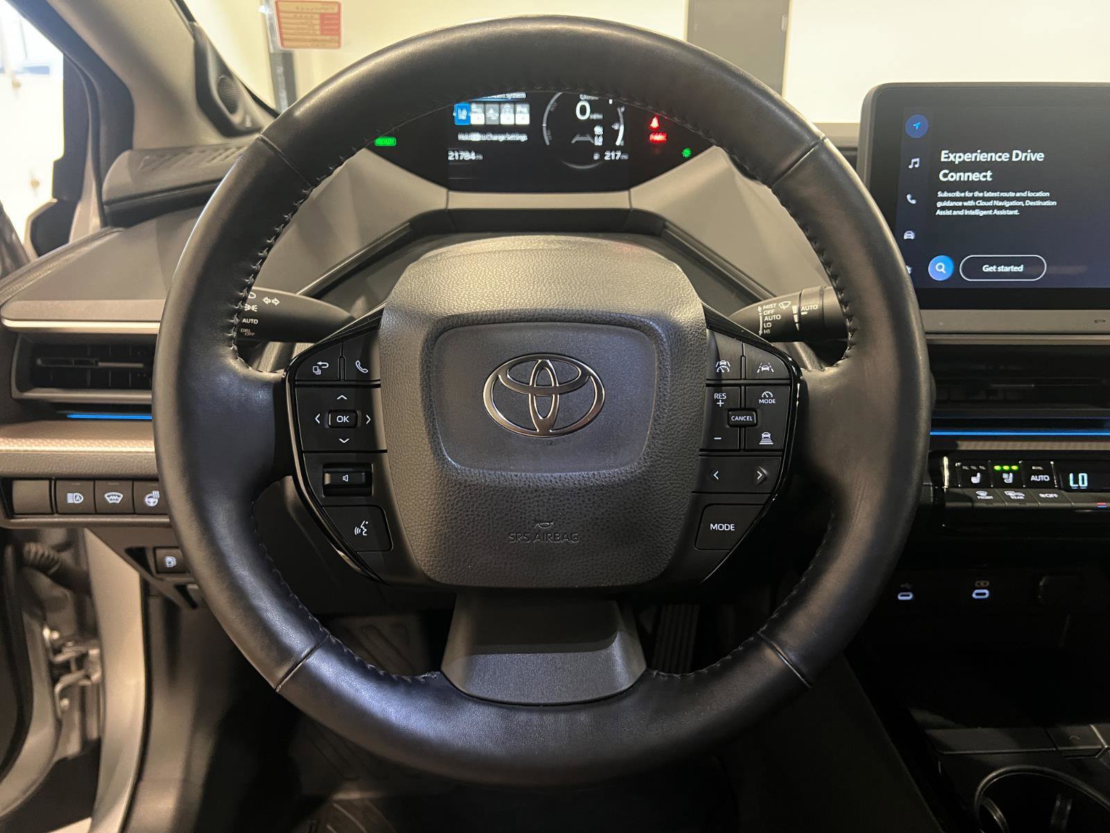 Used 2023 Toyota Prius Limited AWD/4WD image 11