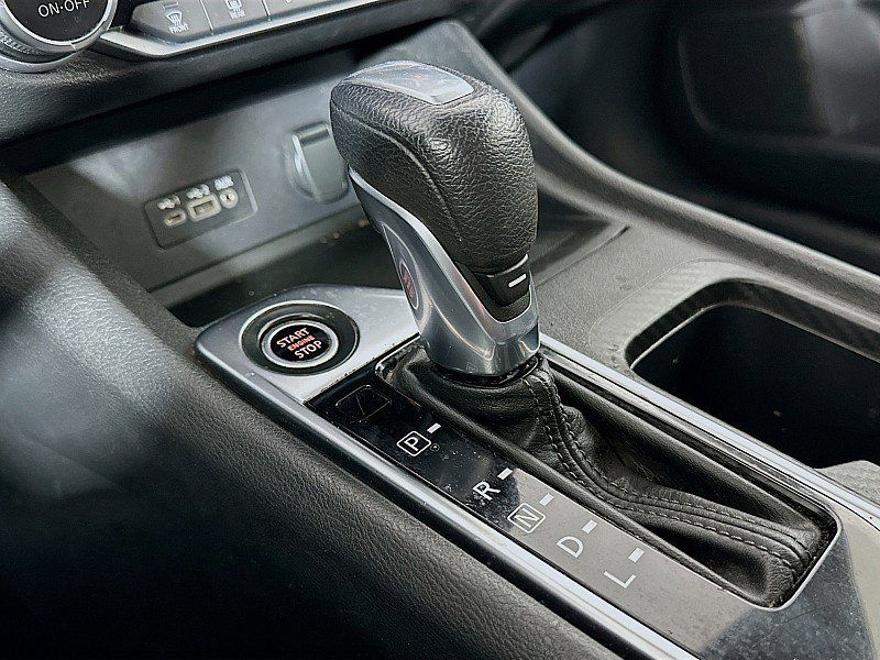 Used 2020 Nissan Sentra SV FWD image 17