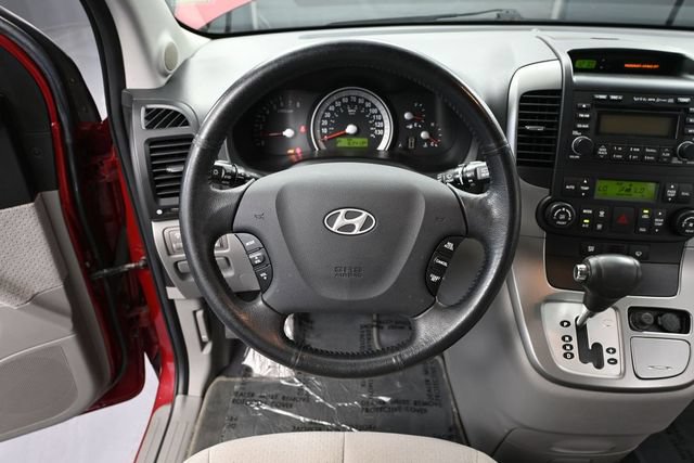 Used 2008 Hyundai Entourage GLS FWD image 22