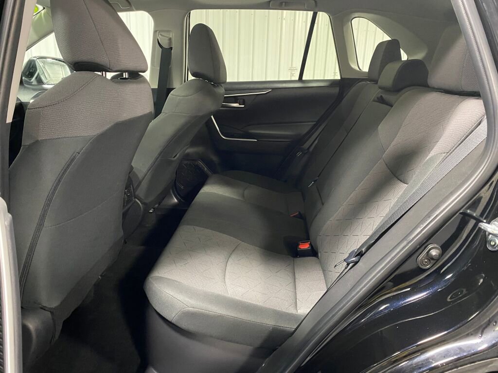 Used 2023 Toyota RAV4 XLE image 6