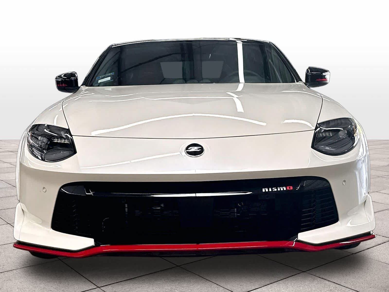 Used 2027 Nissan Z NISMO RWD image 2