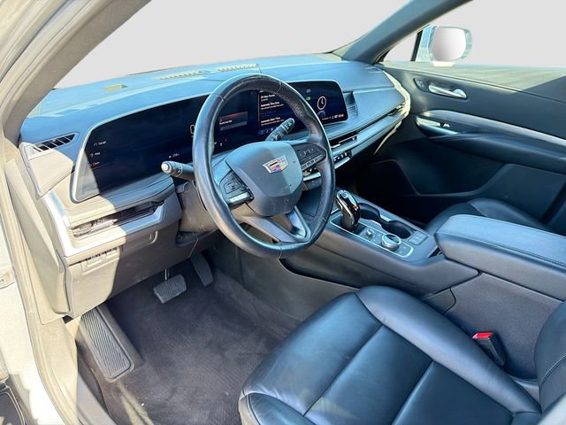 Used 2024 Cadillac XT4 Premium Luxury image 25
