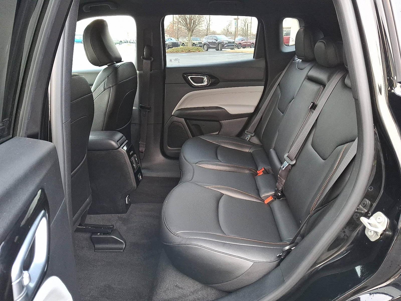 Certified 2024 Jeep Compass Limited image 10