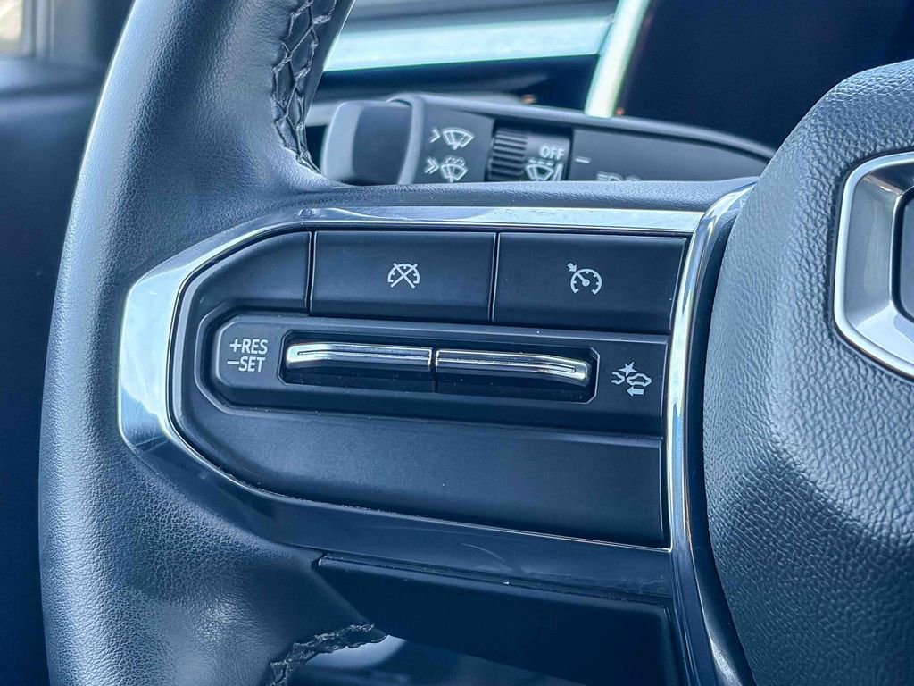 Used 2024 GMC Canyon Elevation w/ Elevation Premium Package image 20