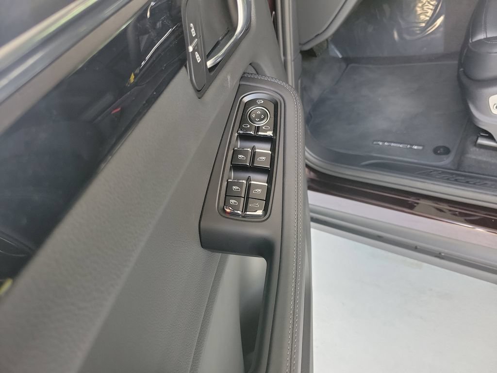 New 2026 Porsche Macan AWD/4WD image 19