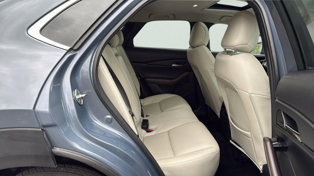 Used 2021 MAZDA CX-30 FWD 2.5 S w/ Premium Package image 12