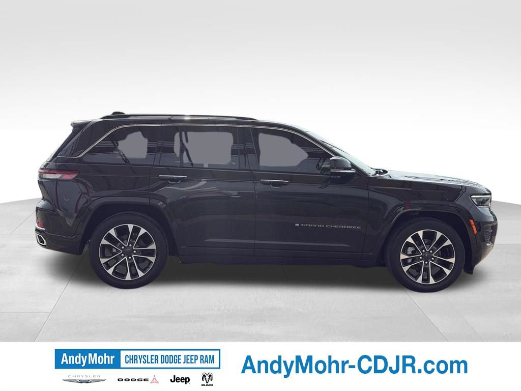 Used 2023 Jeep Grand Cherokee Overland AWD/4WD image 8