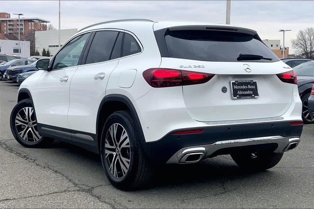 Used 2026 Mercedes-Benz GLA 250 4MATIC image 10