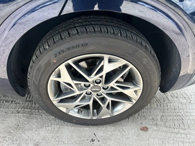 Used 2025 Genesis GV70 2.5T AWD/4WD image 19