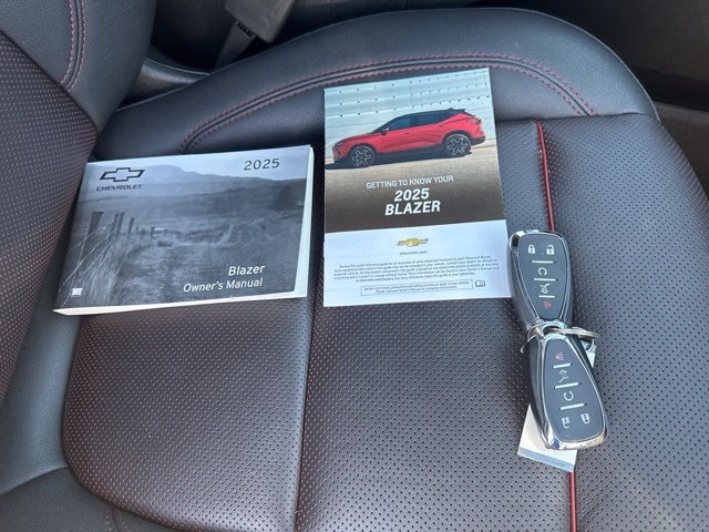 Used 2025 Chevrolet Blazer RS image 19