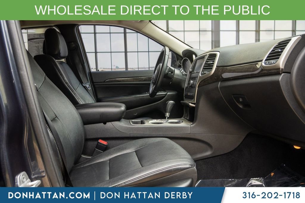 Used 2012 Jeep Grand Cherokee Laredo AWD/4WD image 25