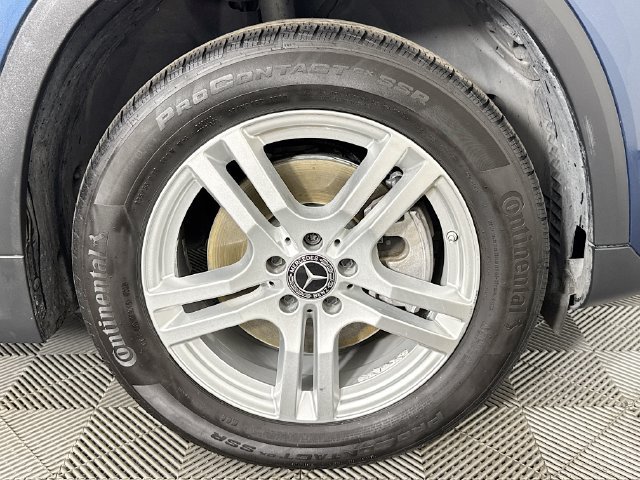 Used 2023 Mercedes-Benz GLA 250 4MATIC w/ Premium Package image 28