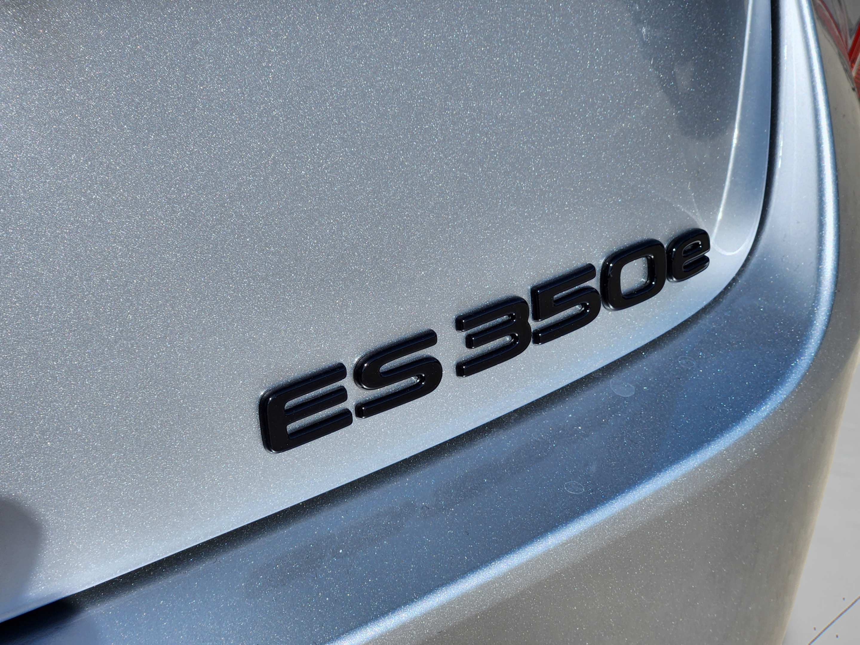 New 2026 Lexus ES 350e FWD image 24