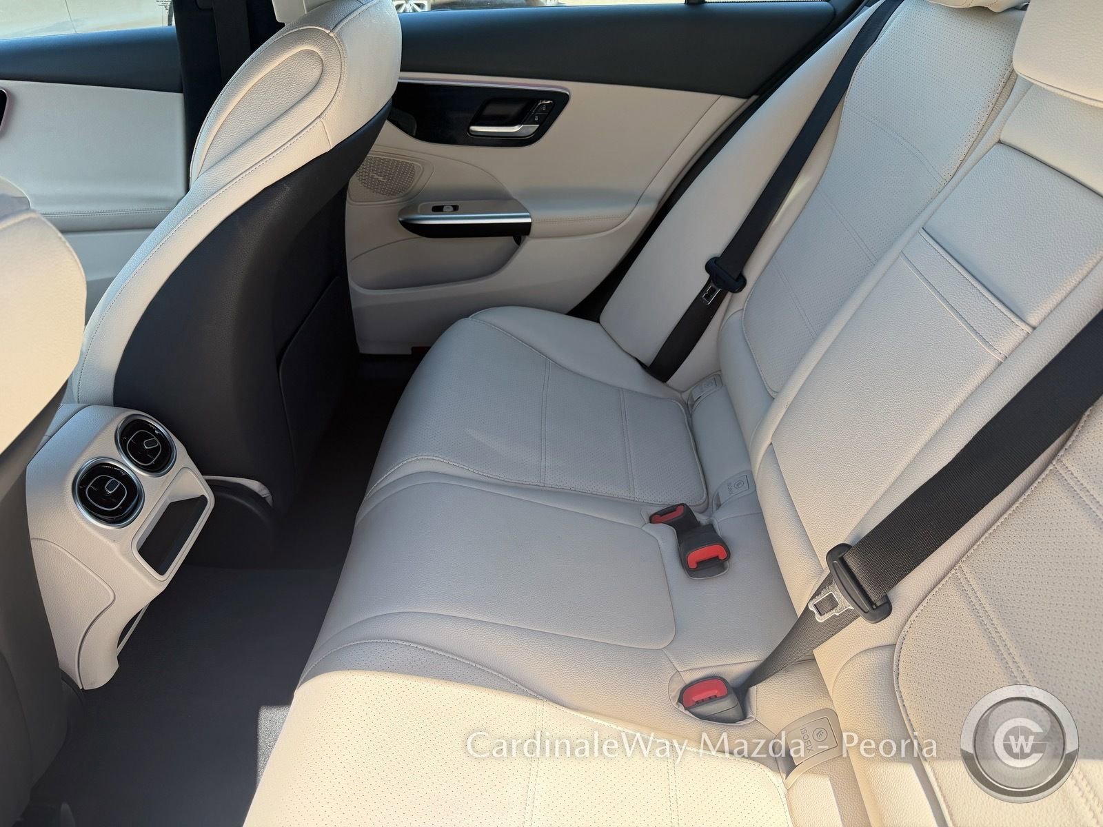 Used 2025 Mercedes-Benz C 300 Sedan image 15