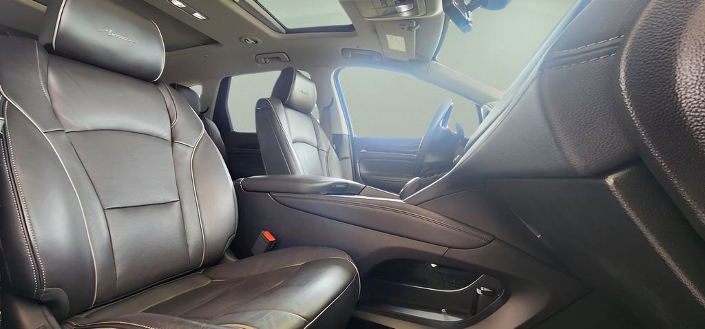 Used 2019 Buick Enclave Avenir image 31
