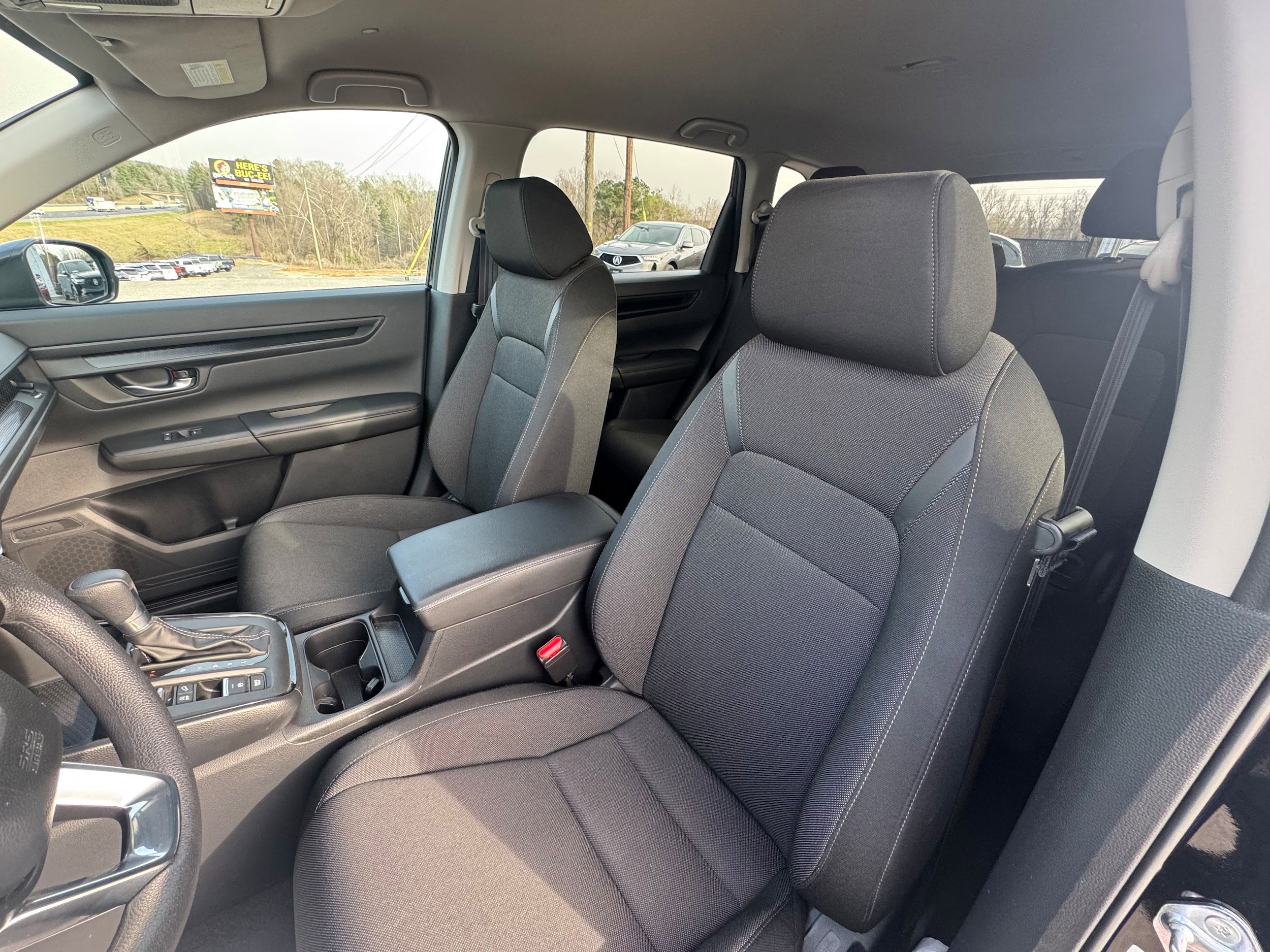 Used 2025 Honda CR-V LX image 7