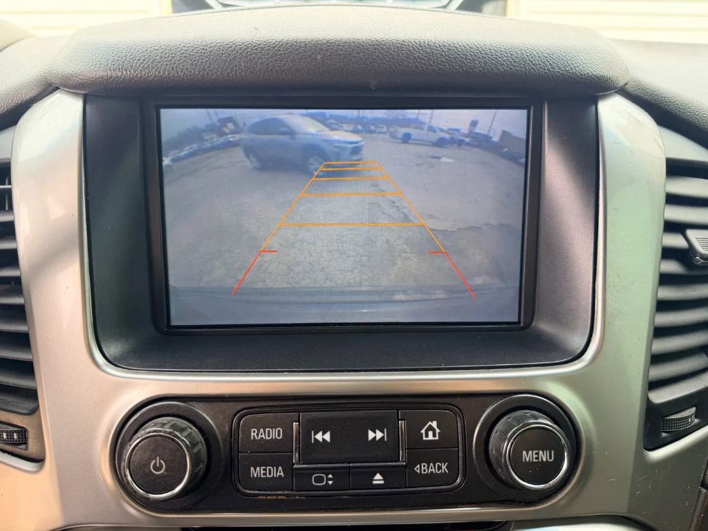 Used 2015 Chevrolet Suburban LT image 19