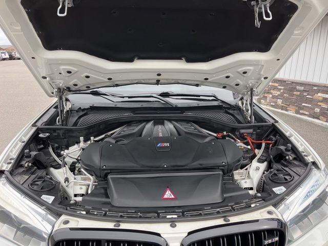 Used 2017 BMW X5 M image 23