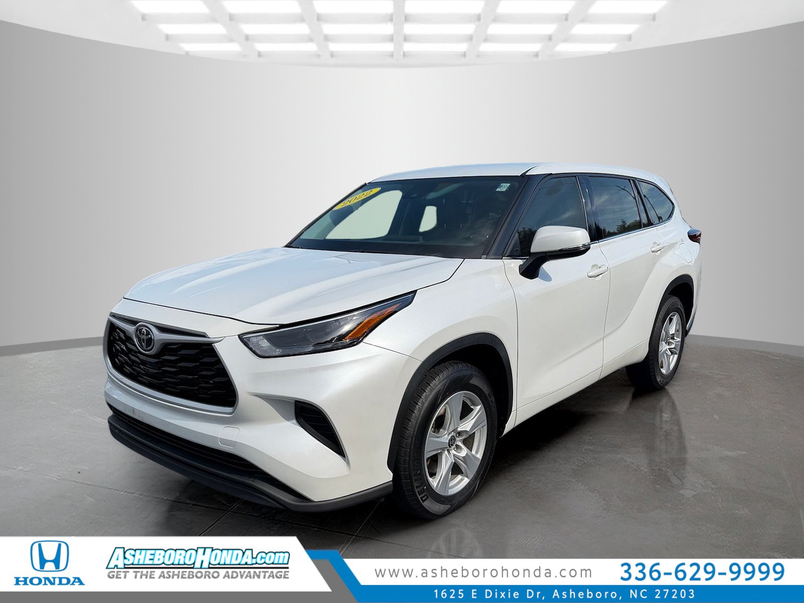 Used 2022 Toyota Highlander L FWD video 1