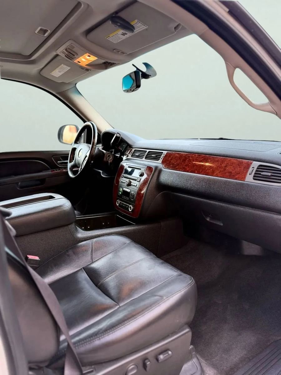 Used 2011 Chevrolet Silverado 1500 LTZ w/ LTZ Plus Package RWD image 32