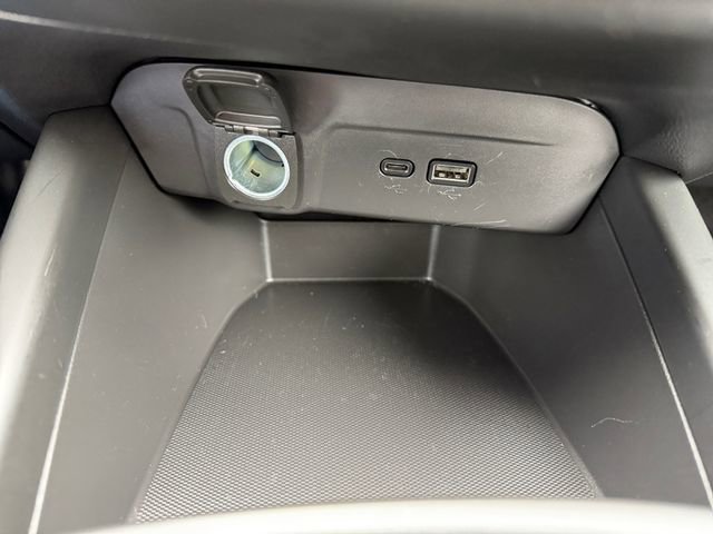 Used 2025 Chevrolet Trax LS image 22