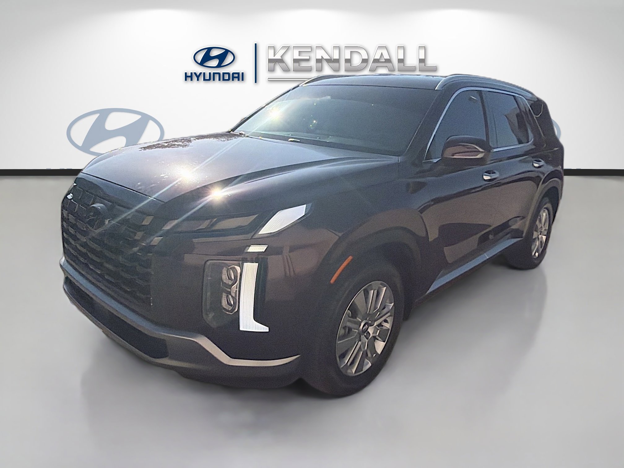 Used 2023 Hyundai Palisade SEL FWD image 3
