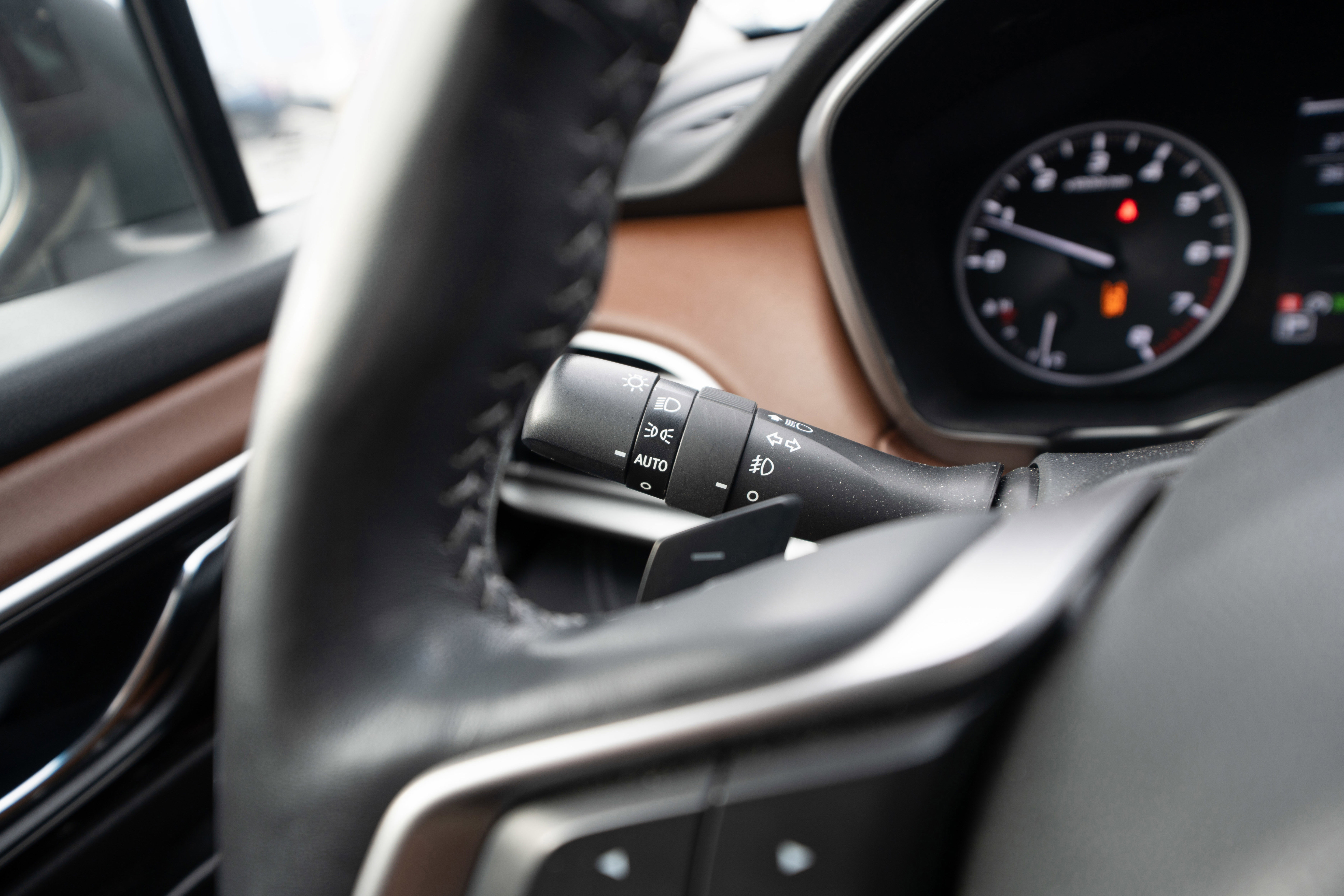 Used 2021 Subaru Outback Touring w/ Popular Package #2 image 13