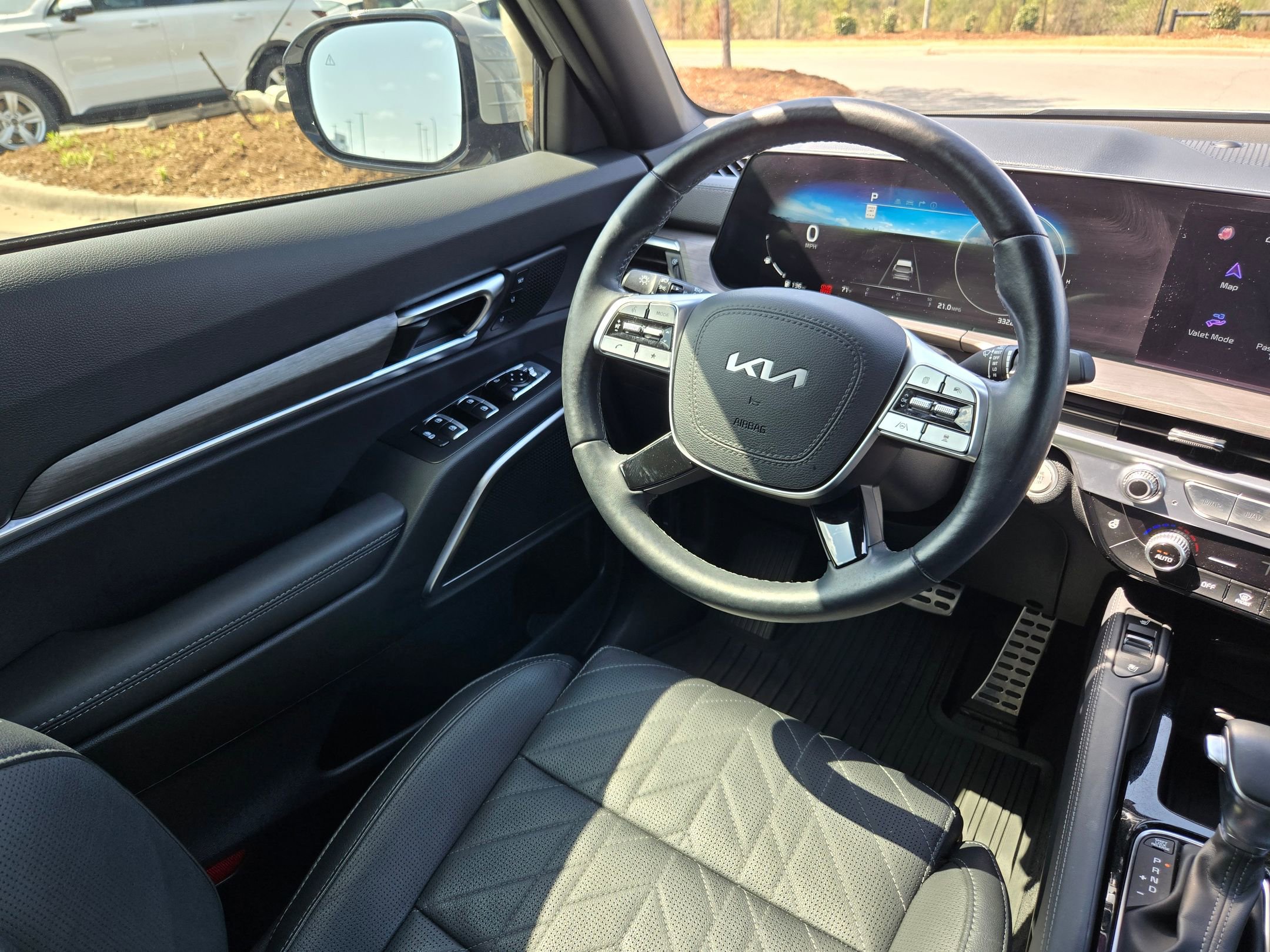 Used 2024 Kia Telluride SX X-Line image 9