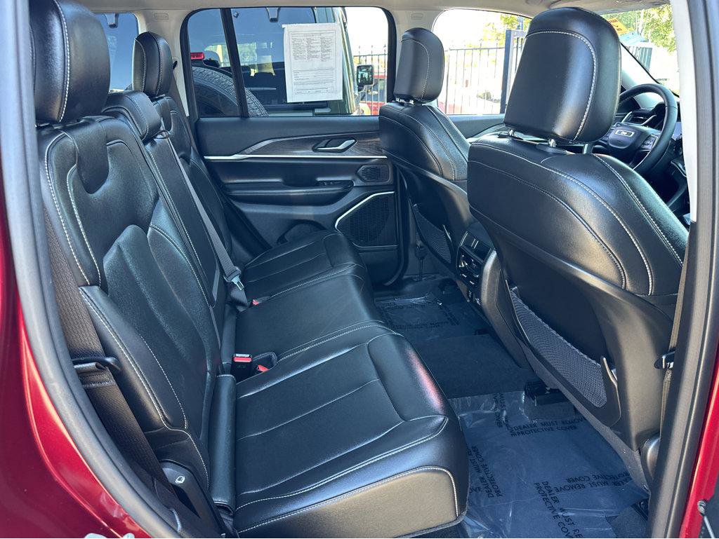 Used 2023 Jeep Grand Cherokee 4WD 4xe image 10