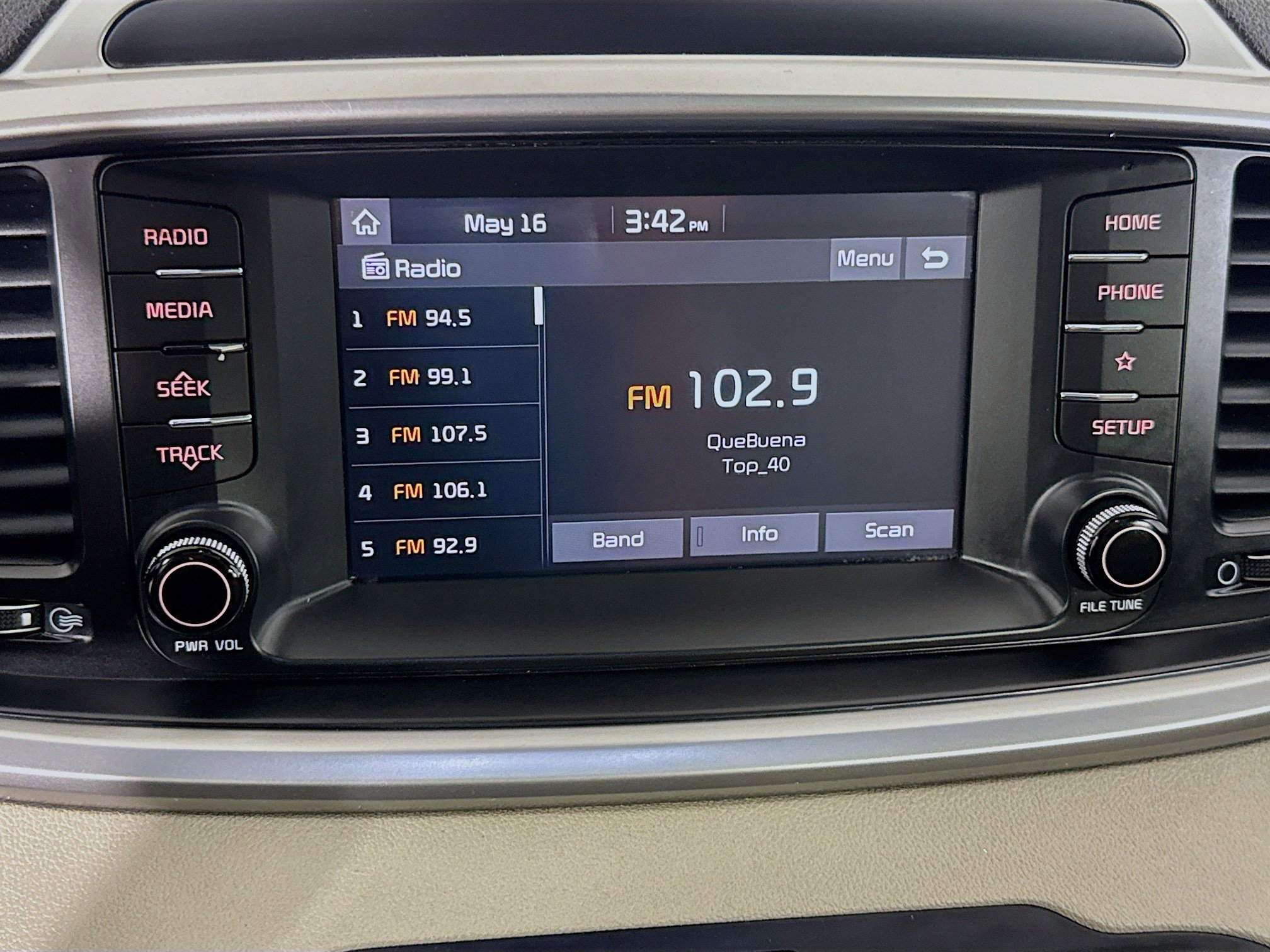 Used 2020 Kia Sorento EX FWD image 17