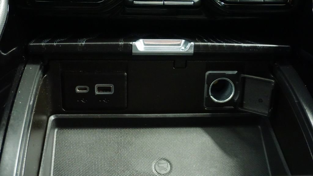 Used 2021 GMC Yukon Denali image 36